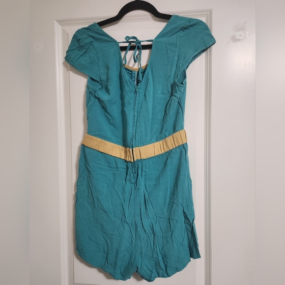 🌸3/$30🌸 Her Universe Disney Jasmine Romper Size XS - Picture 2 of 2